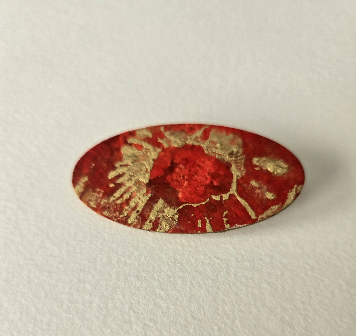 Oval handpainted pins