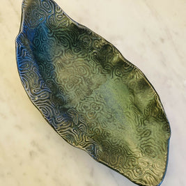 Free form dish