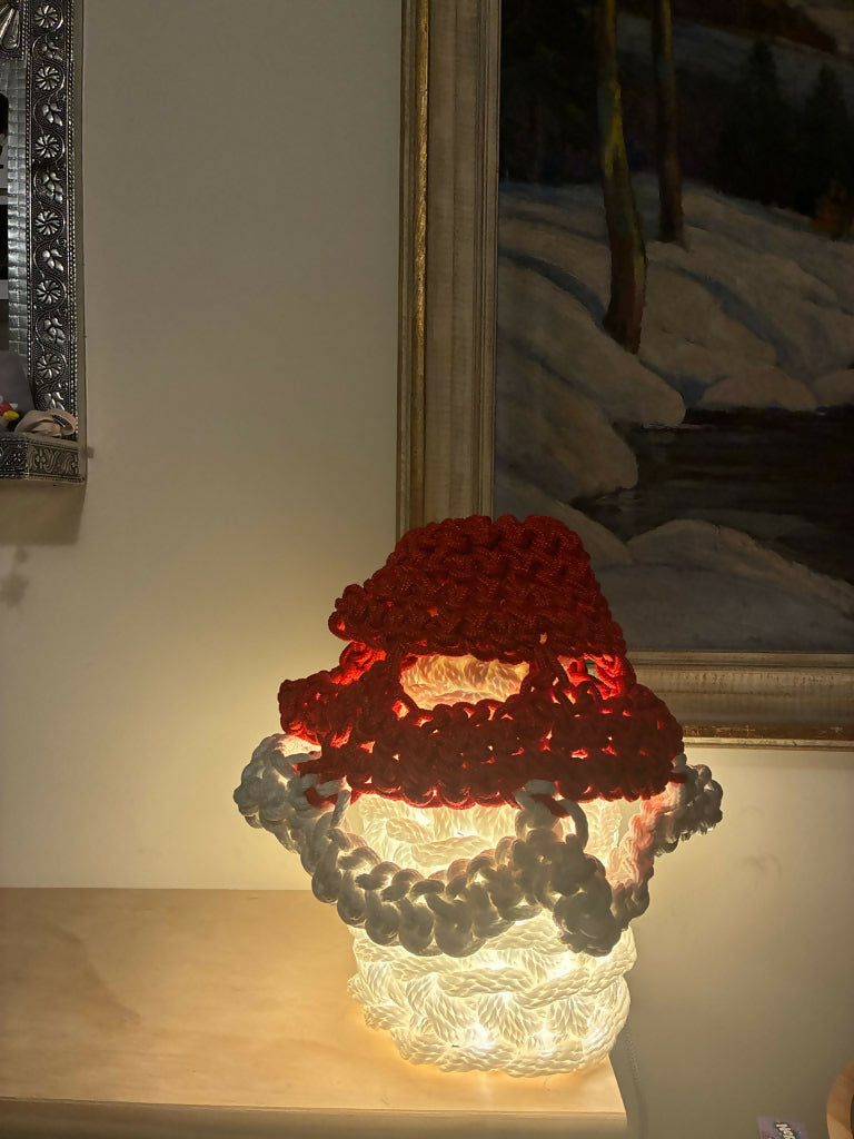 ANEMONE Funky Crochet Table Lamp - white, blue