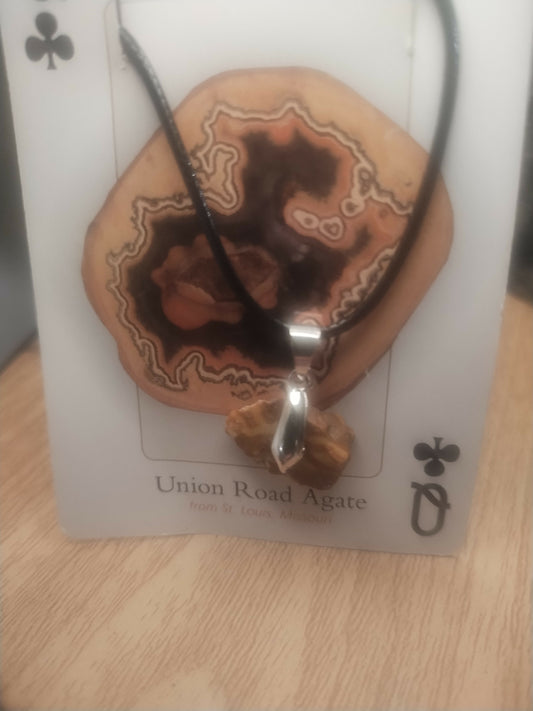 Banded agate unpolished