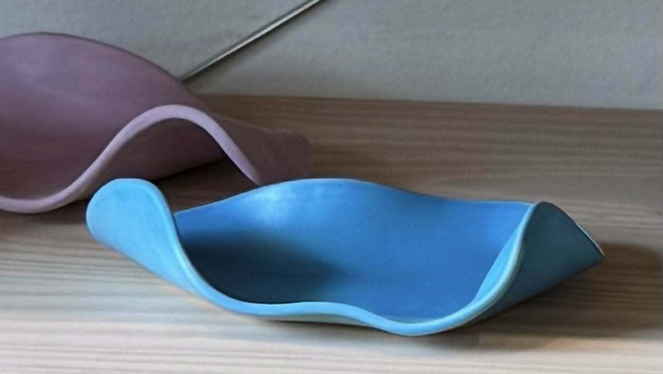 MEDIUM - wavy ceramic dish