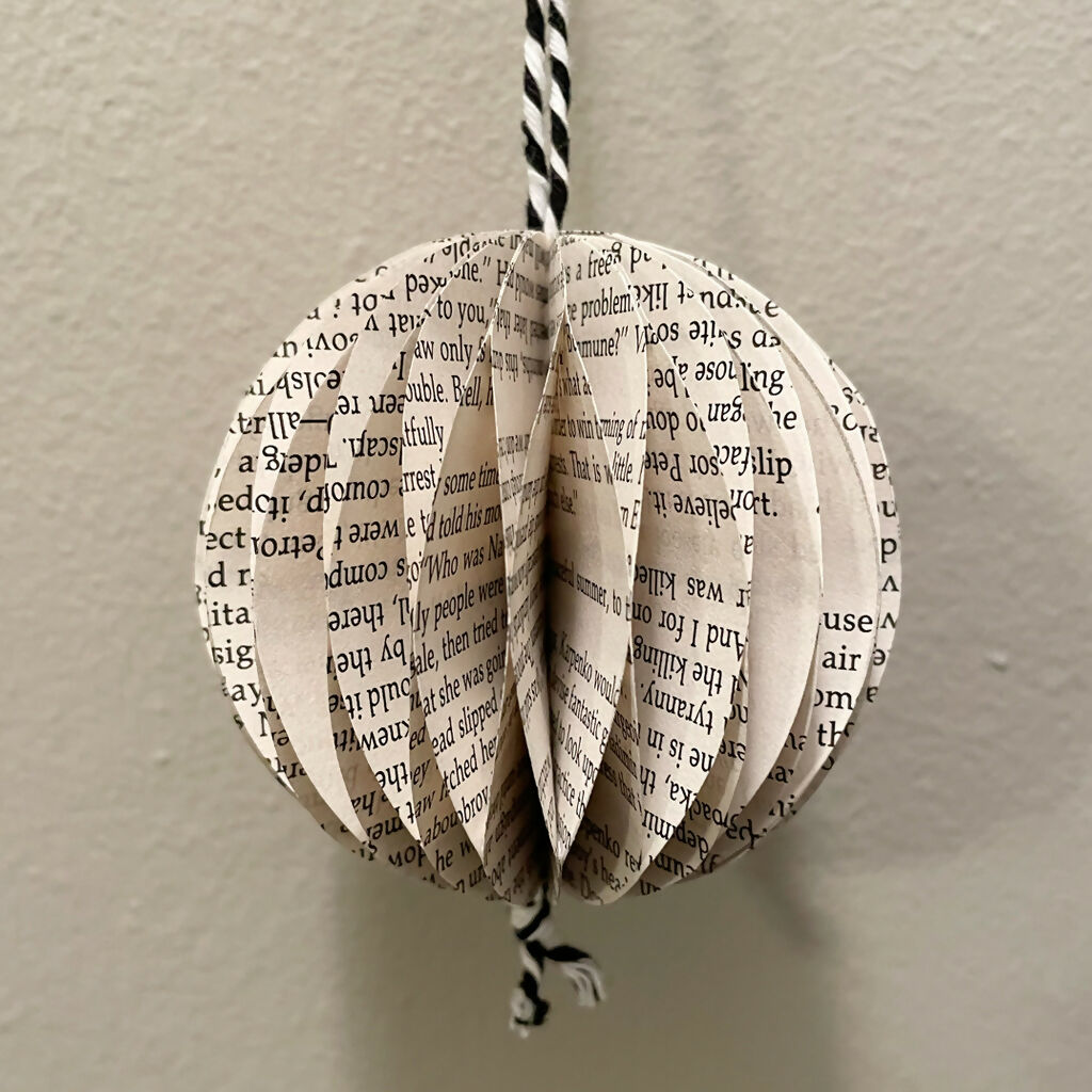 EM_GlobesFoldedAtlas&BookPages_Ornament_1024px-sq-2