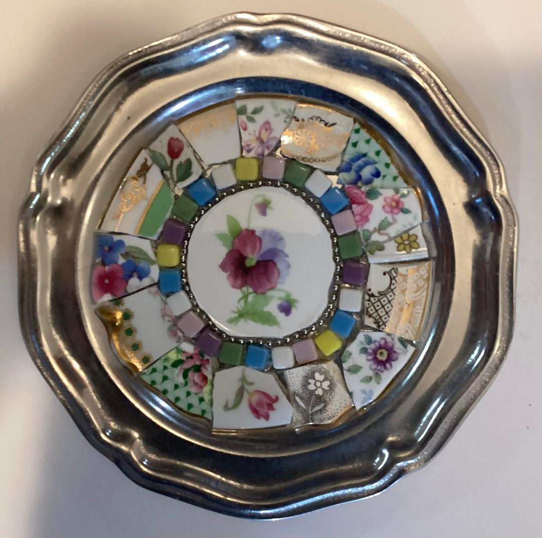 Small Pansy Plate