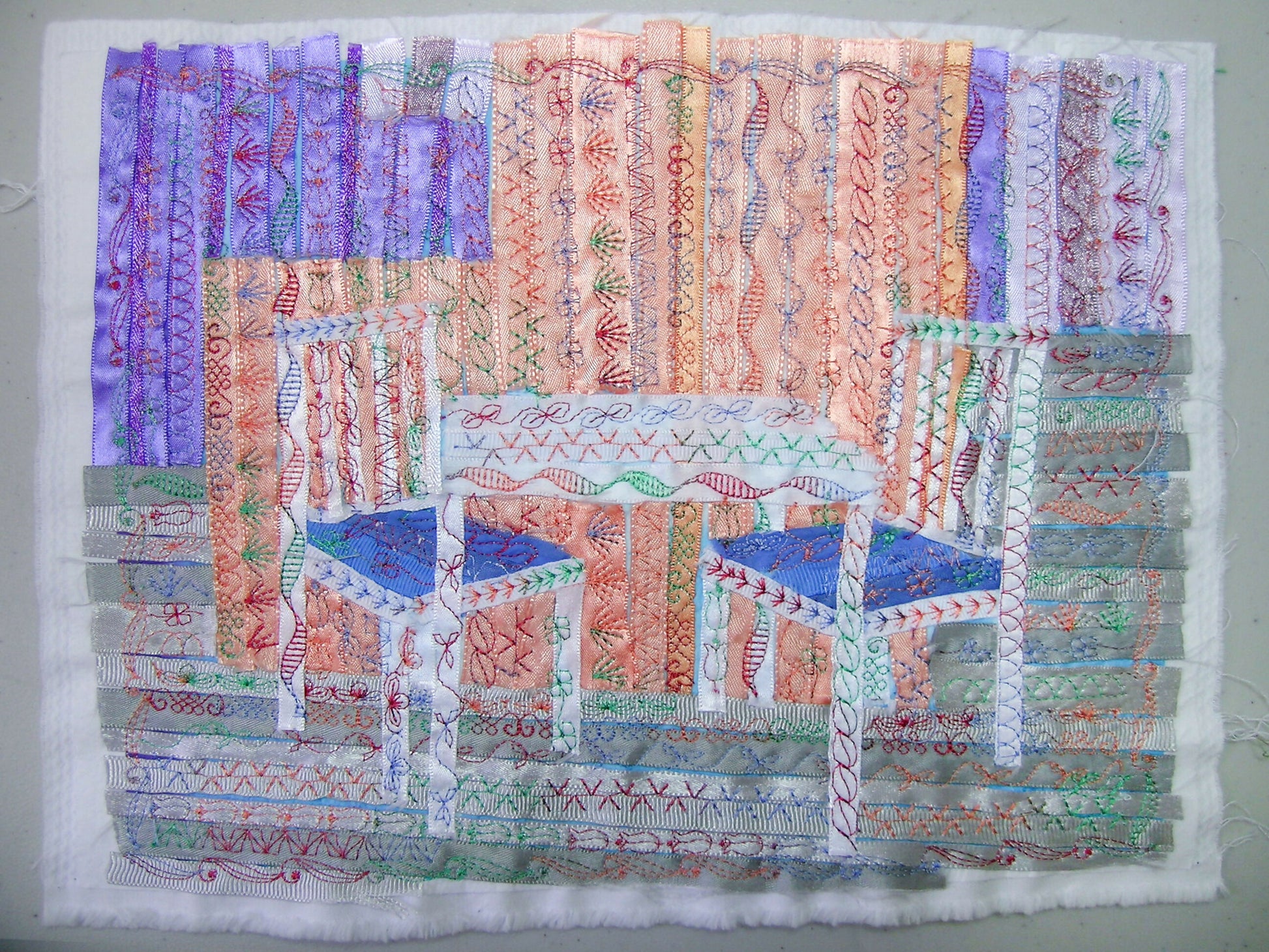 Ribbon White TableChairs