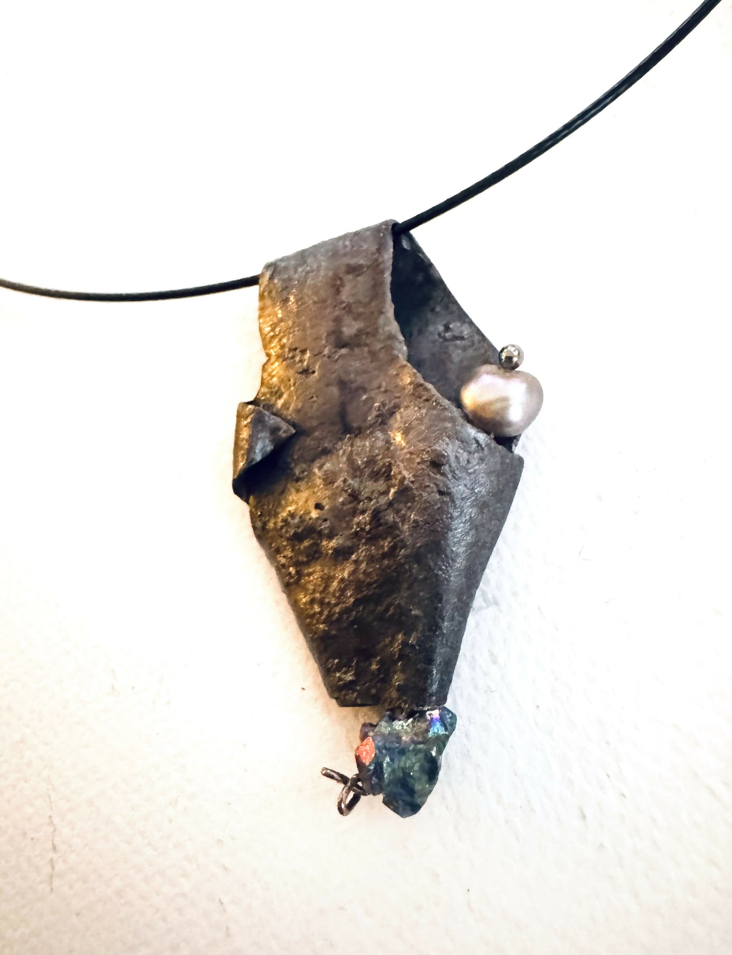 Reticulated pendants