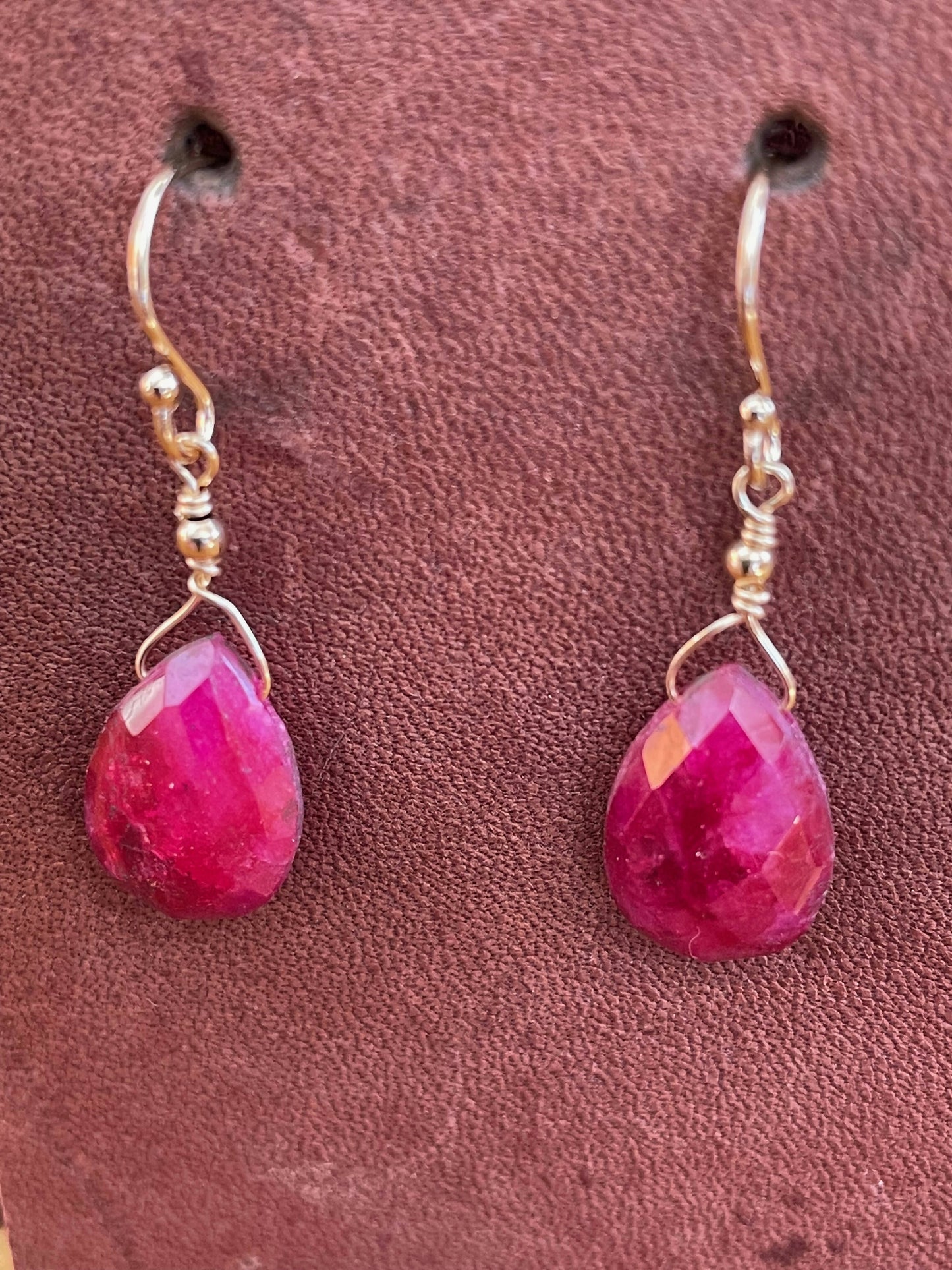 Drops of Goodness - Gemstone Earrings in gold - DOGERG