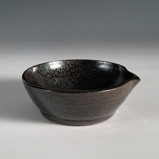 Ceramic Low Profile Pourer