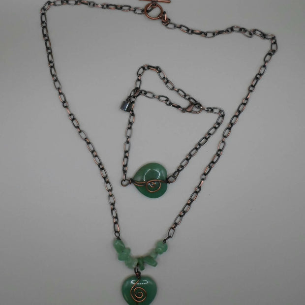 Green aventurine necklace and bracelet set