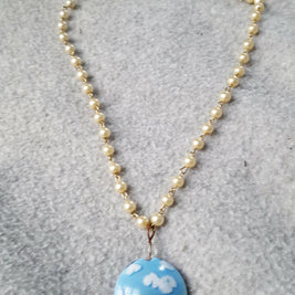 Art glass pendant on glass pearl chain,