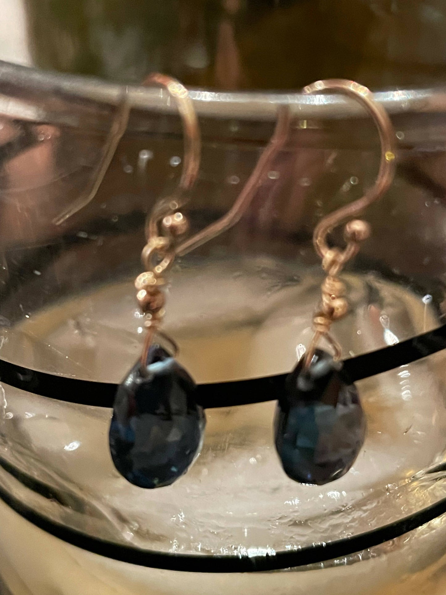 Drops of Goodness - Gemstone Earrings in gold - DOGERG