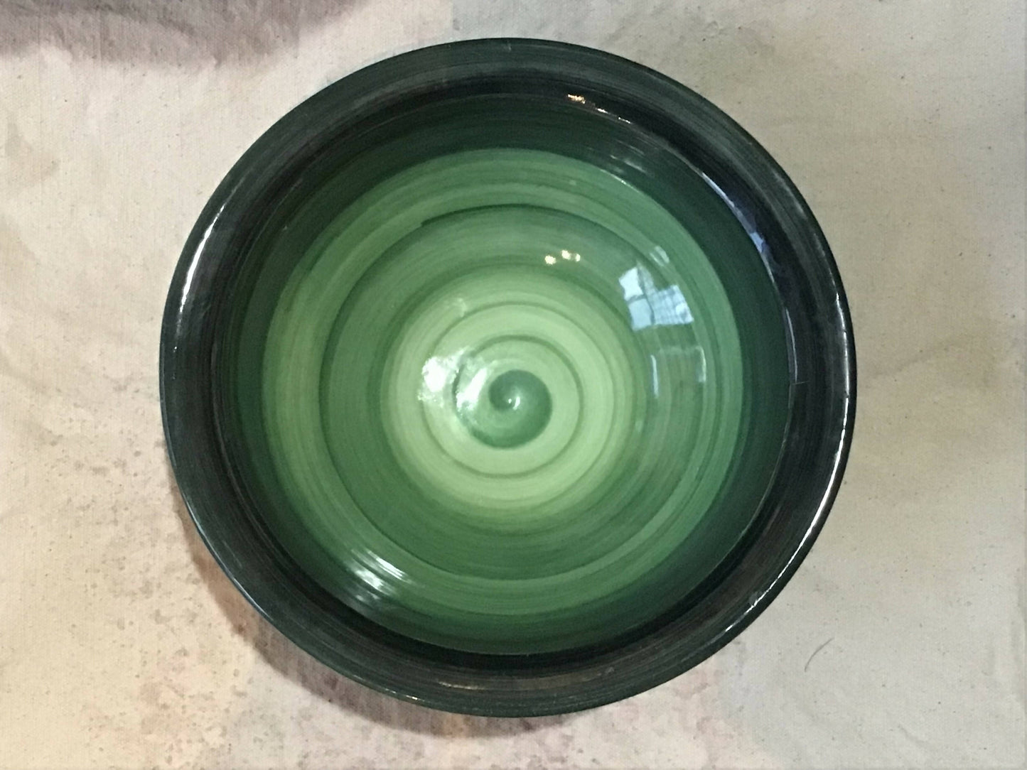 Spiral swirl bowl B